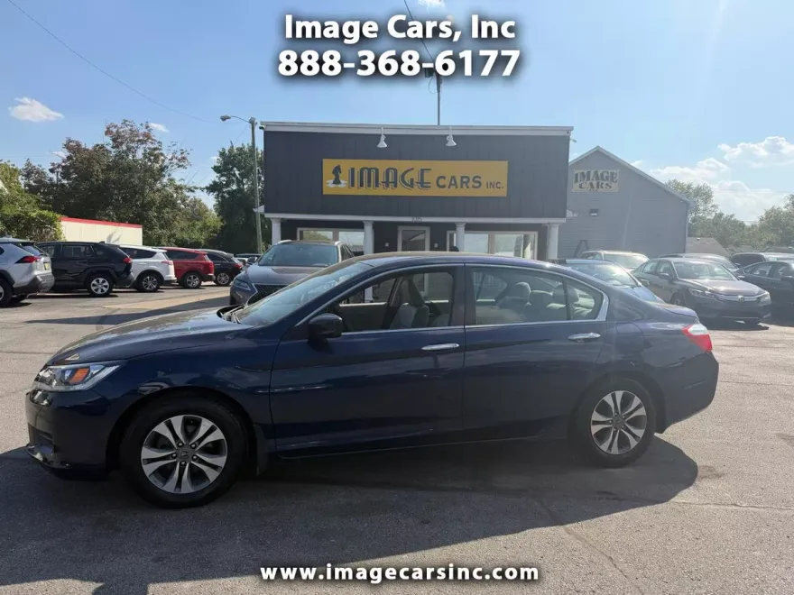 2015 Honda Accord LX photo 1