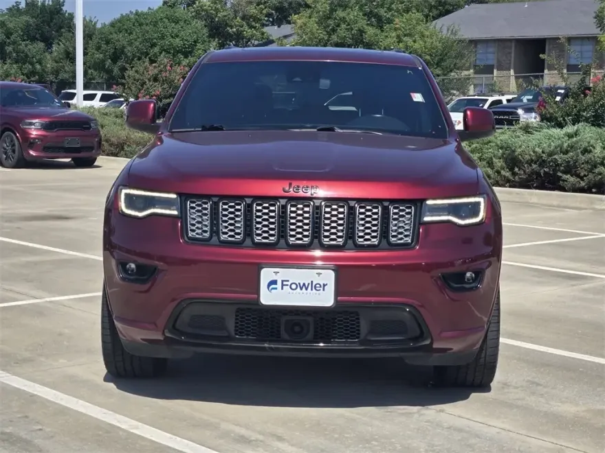 2021 Jeep Grand Cherokee Laredo X photo 1
