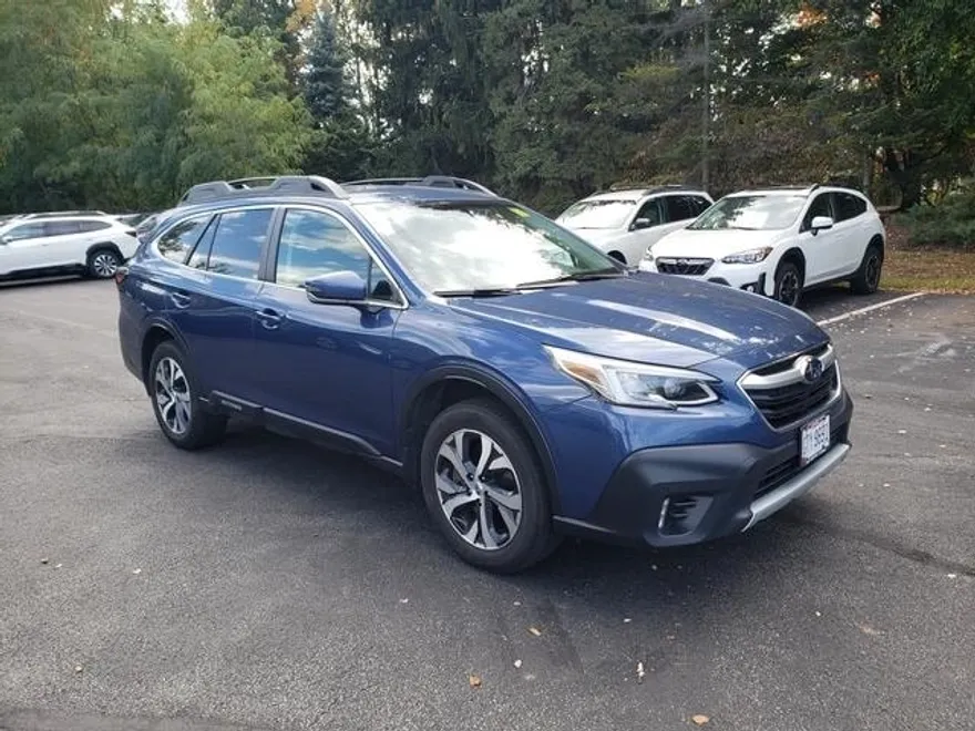 2021 Subaru Outback Limited photo 1