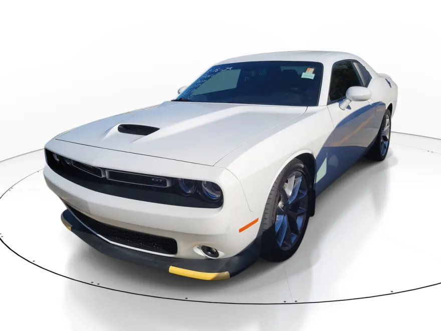2022 Dodge Challenger GT photo 1