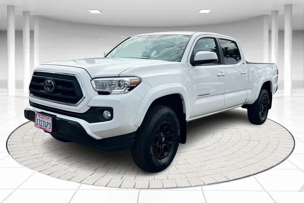 2022 Toyota Tacoma SR5 photo 1