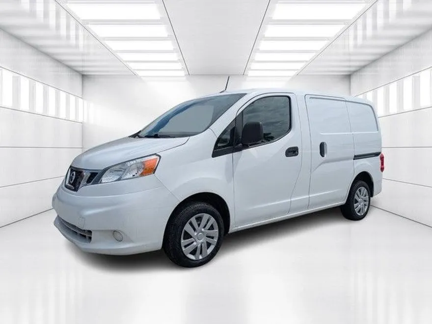 2020 Nissan NV200 SV photo 1