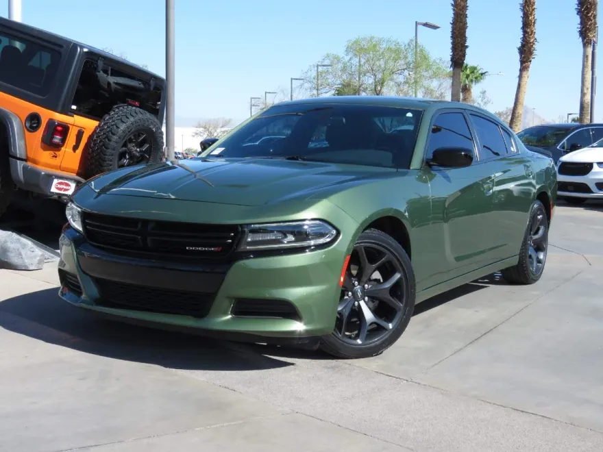 2020 Dodge Charger SXT photo 1