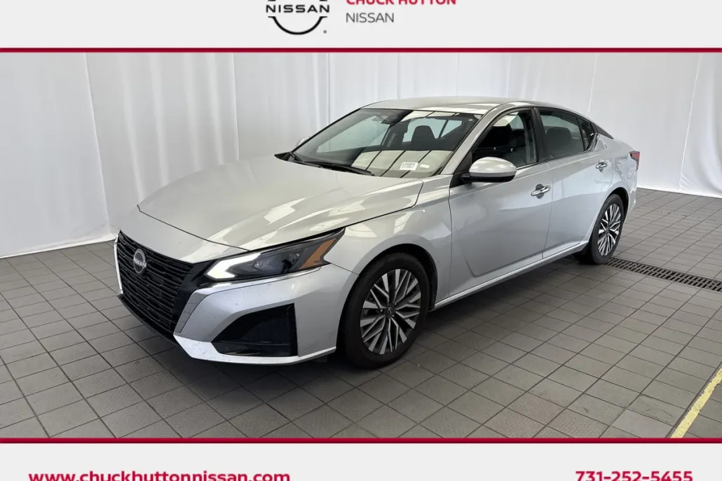 2023 Nissan Altima 2.5 SV photo 1
