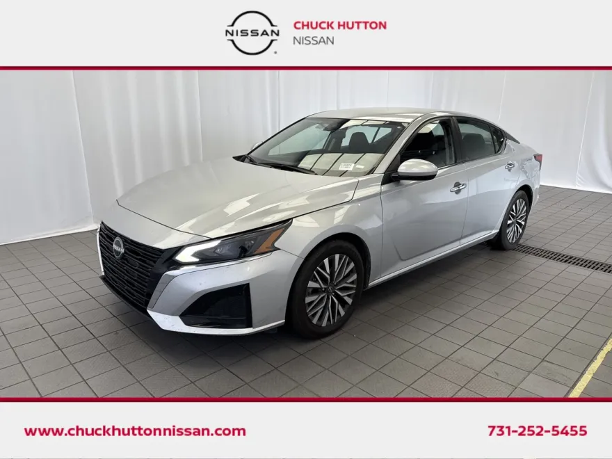 2023 Nissan Altima 2.5 SV photo 1