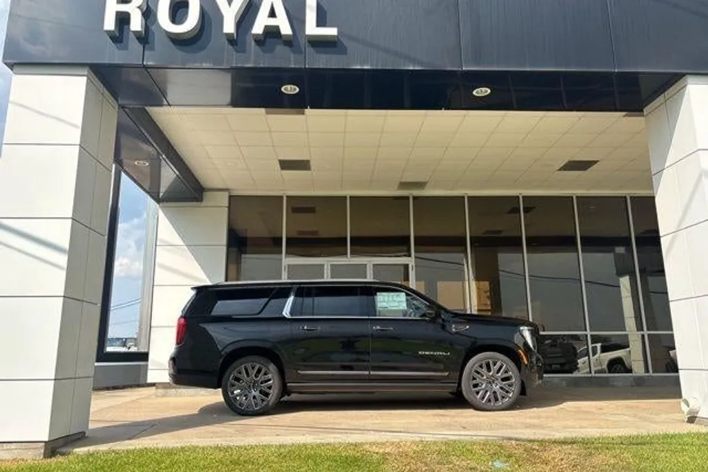 2026 Gmc Yukon XL Denali Ultimate photo 1