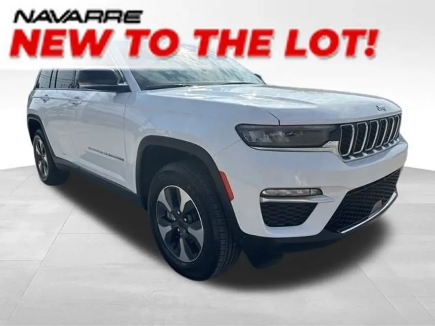 2022 Jeep Cherokee Limited 4xe photo 1