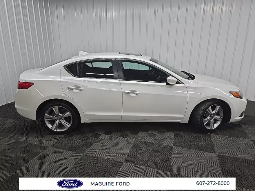 2015 Acura ILX 2.0L photo 1