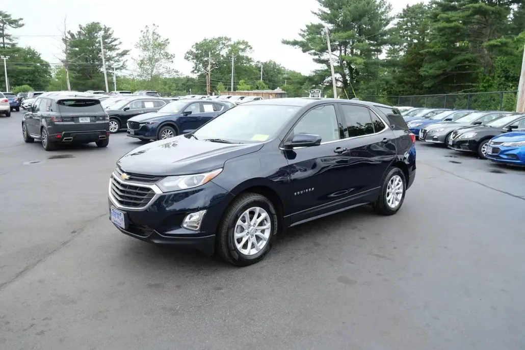 2020 Chevrolet Equinox LT photo 1
