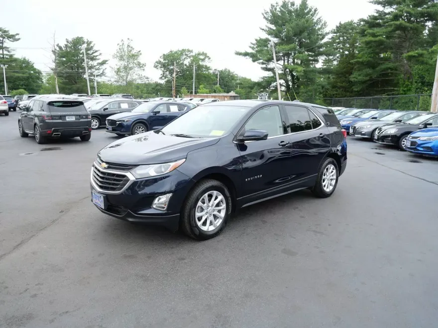 2020 Chevrolet Equinox LT photo 1