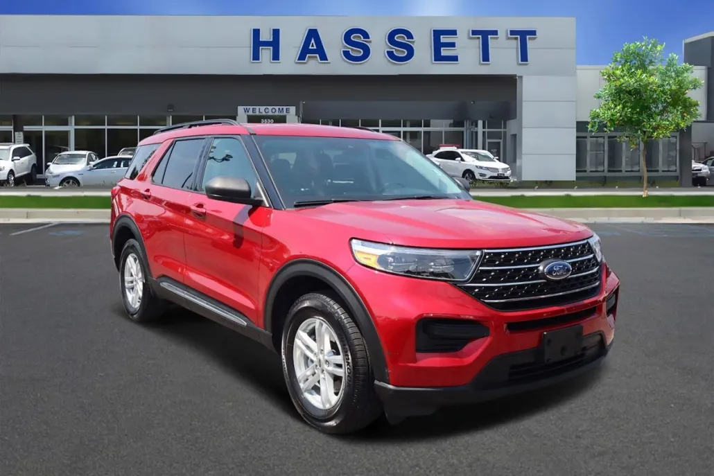 2022 Ford Explorer XLT photo 1