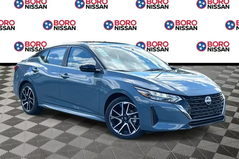 2025 Nissan Sentra SR photo 1