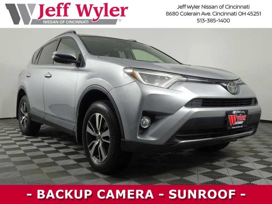 2018 Toyota RAV4 XLE photo 1