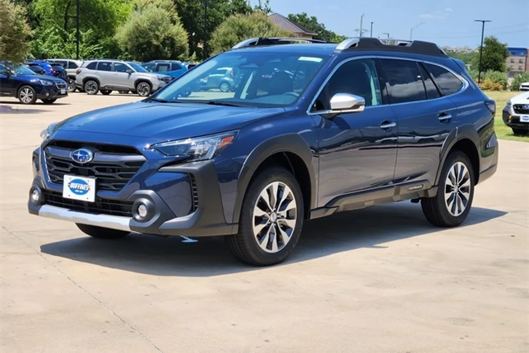 2025 Subaru Outback Touring XT photo 1