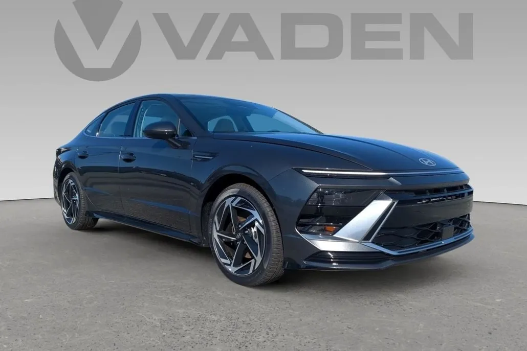 2024 Hyundai Sonata SEL photo 1
