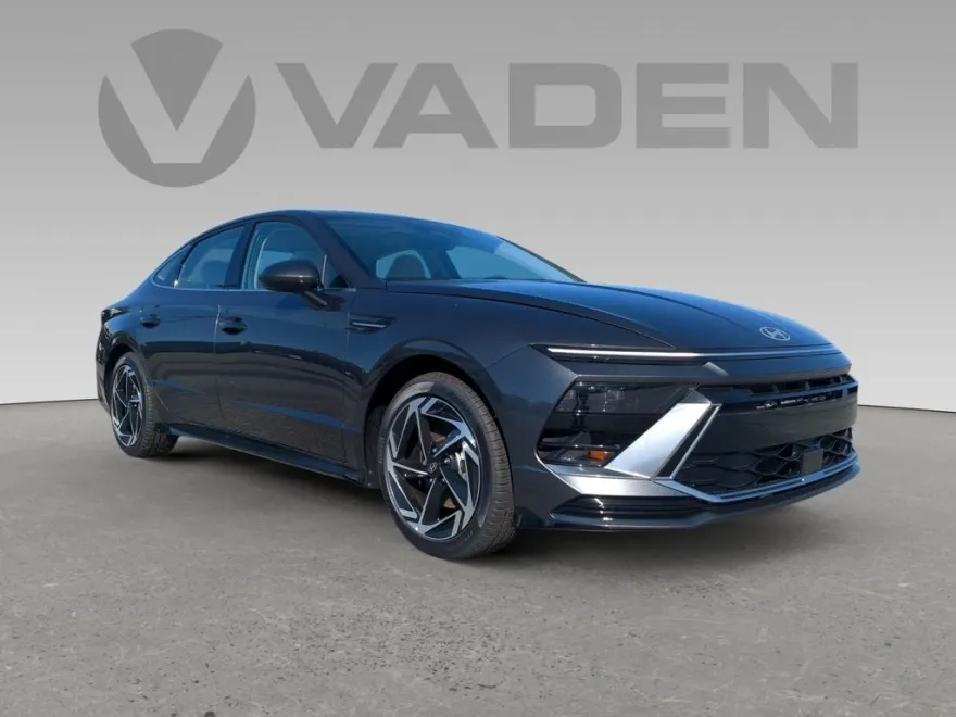 2024 Hyundai Sonata SEL photo 1