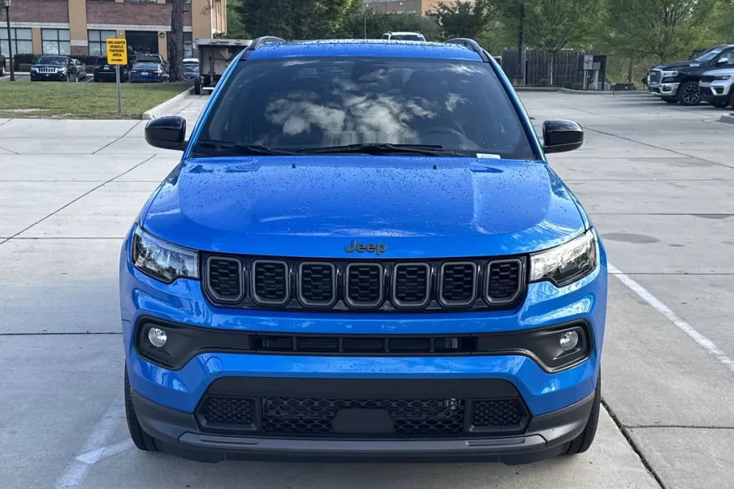 2025 Jeep Compass Latitude photo 1
