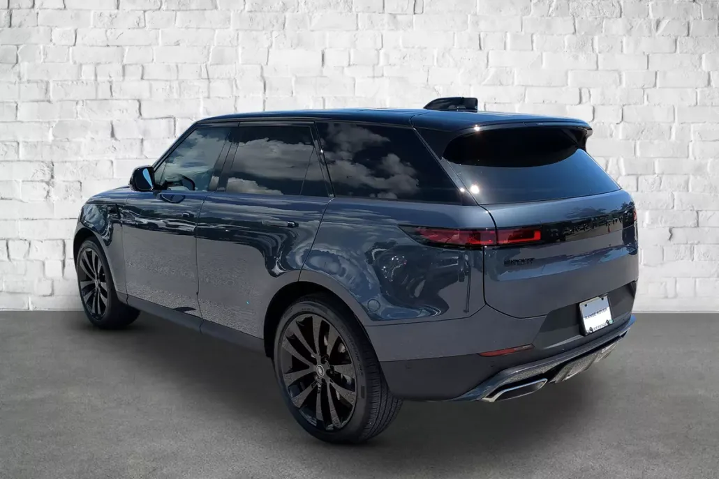 2025 Land Rover Range Rover Sport SE photo 1