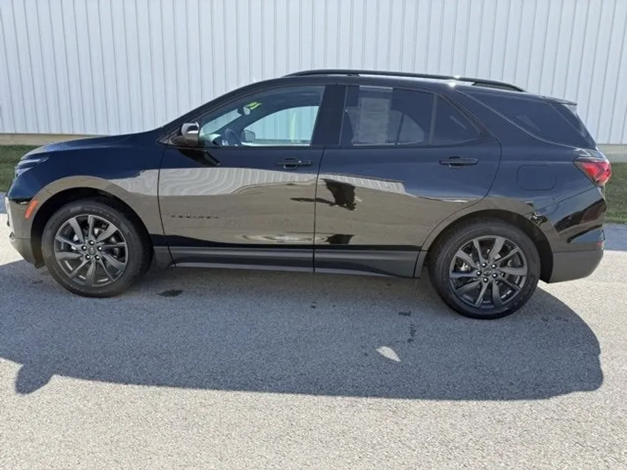 2024 Chevrolet Equinox RS photo 1