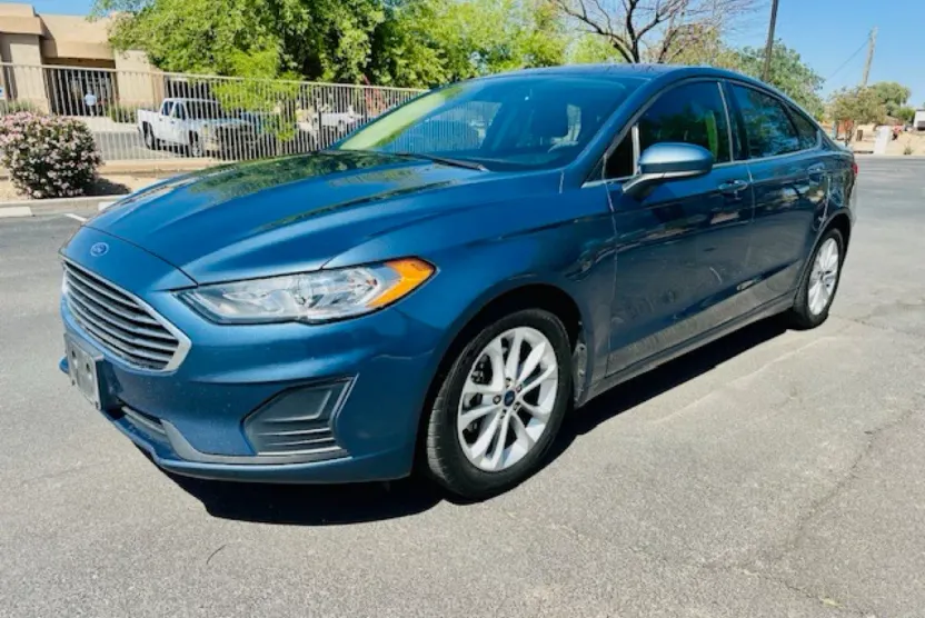2019 Ford Fusion SE photo 1