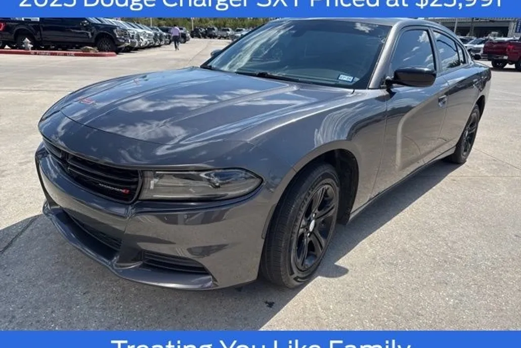 2023 Dodge Charger SXT photo 1