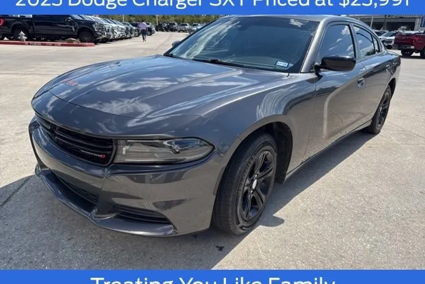 2023 Dodge Charger SXT photo 1