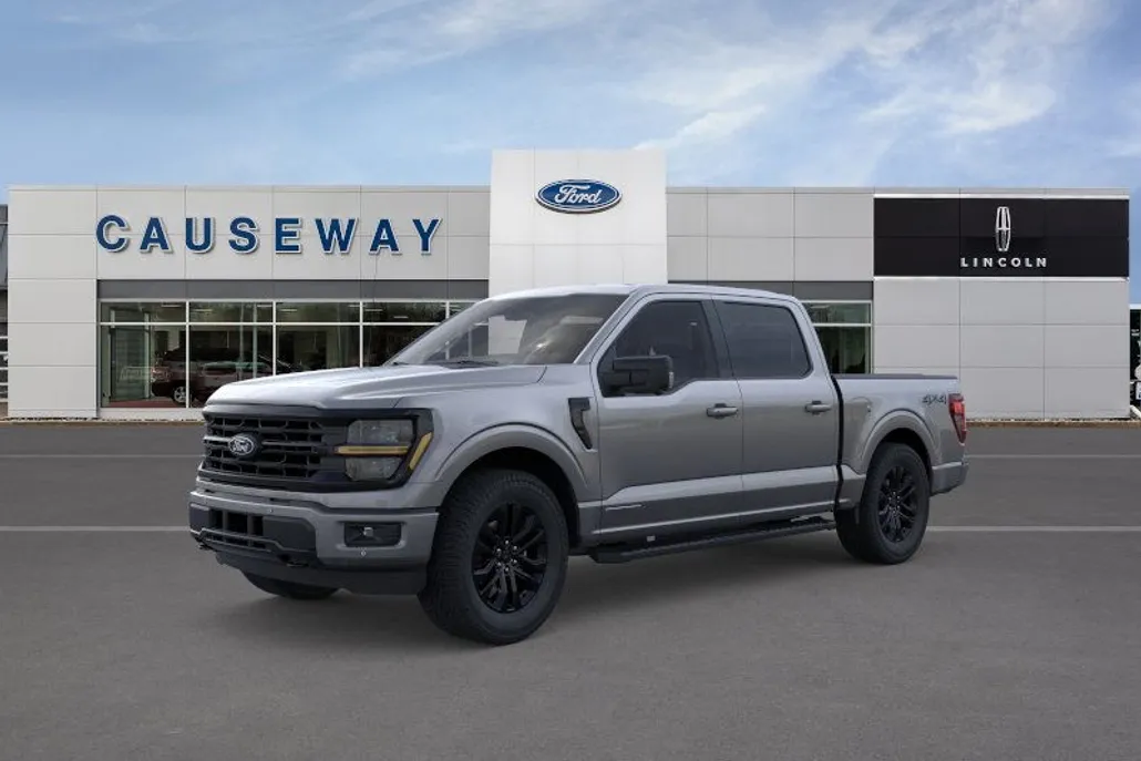 2025 Ford F-150 XLT photo 1