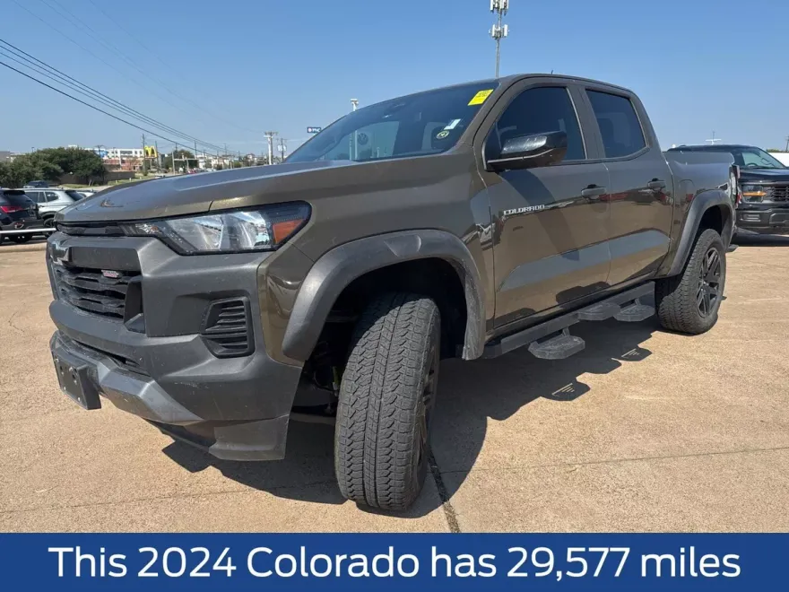 2024 Chevrolet Colorado Trail Boss photo 1