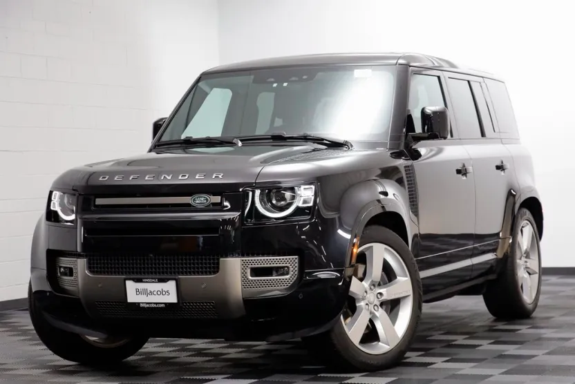 2025 Land Rover Defender 110 X-Dynamic SE photo 1