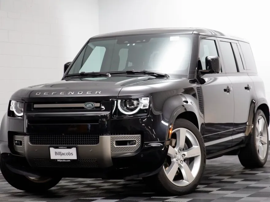 2025 Land Rover Defender 110 X-Dynamic SE photo 1