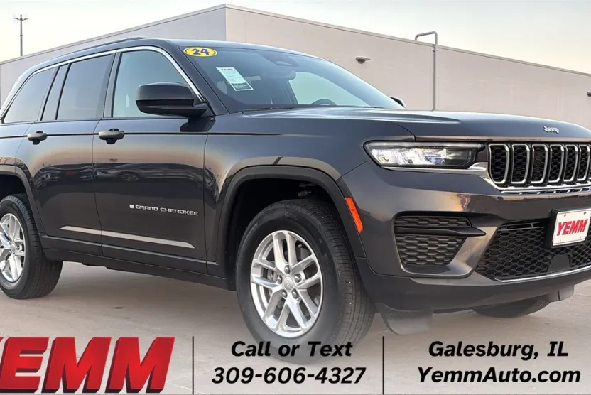 2024 Jeep Grand Cherokee Laredo photo 1
