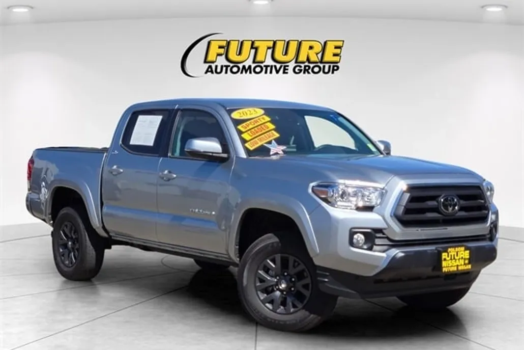 2023 Toyota Tacoma SR5 V6 photo 1