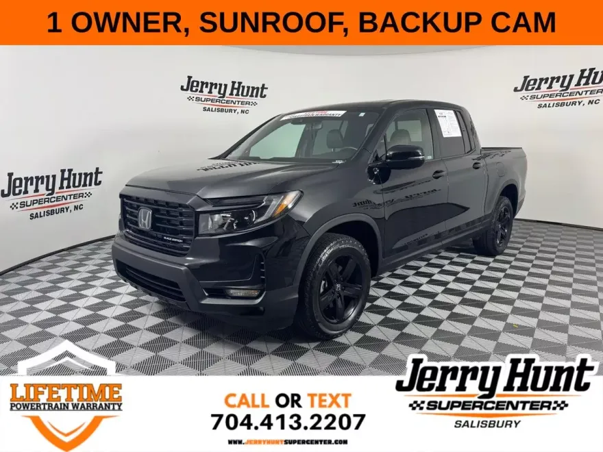 2023 Honda Ridgeline Black Edition photo 1