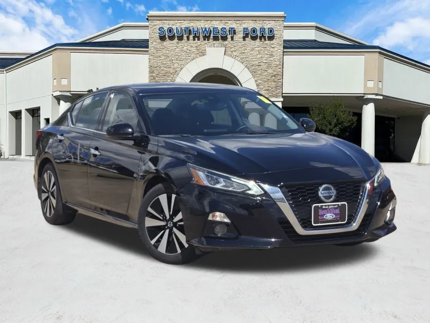 2019 Nissan Altima 2.5 SV photo 1