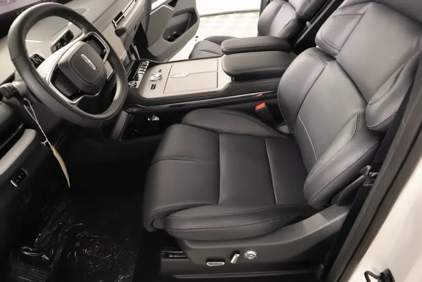 2025 Lincoln Navigator L Reserve photo 1