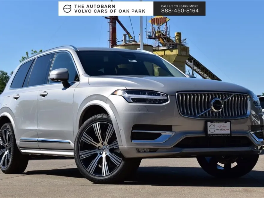2025 Volvo XC90 Plus photo 1