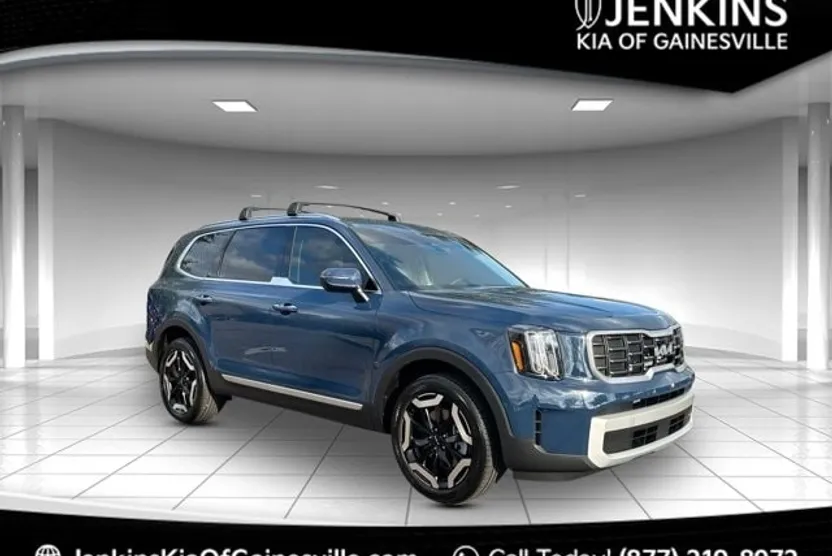 2025 Kia Telluride S photo 1