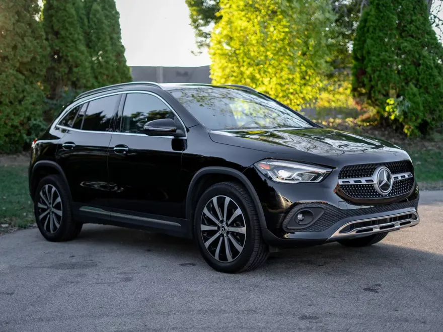 2021 Mercedes Benz GLA 250 4MATIC photo 1