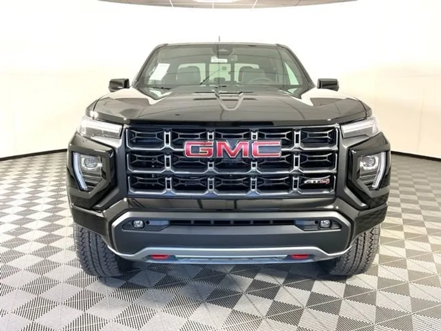 2025 Gmc Canyon AT4 photo 1