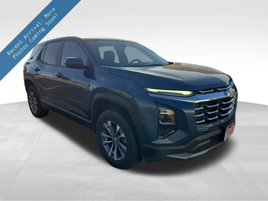 2025 Chevrolet Equinox LT photo 1