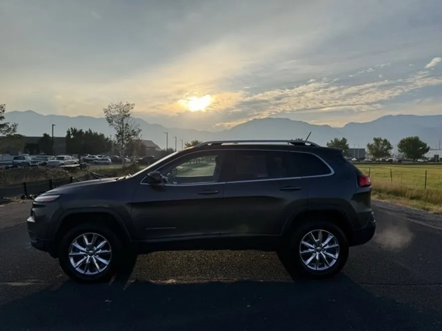 2015 Jeep Cherokee Limited photo 1