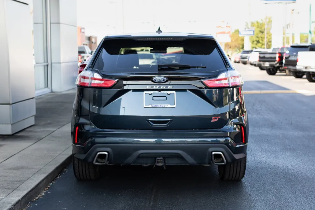 2024 Ford Edge ST photo 1