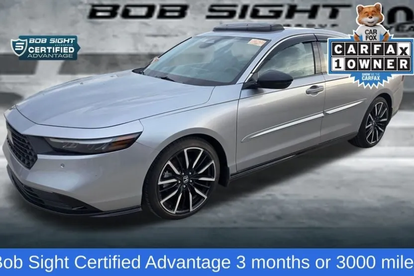 2023 Honda Accord Hybrid Touring photo 1