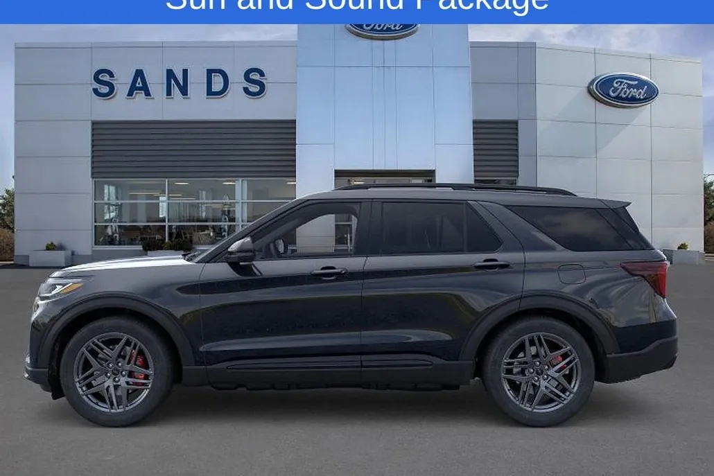 2025 Ford Explorer ST photo 1