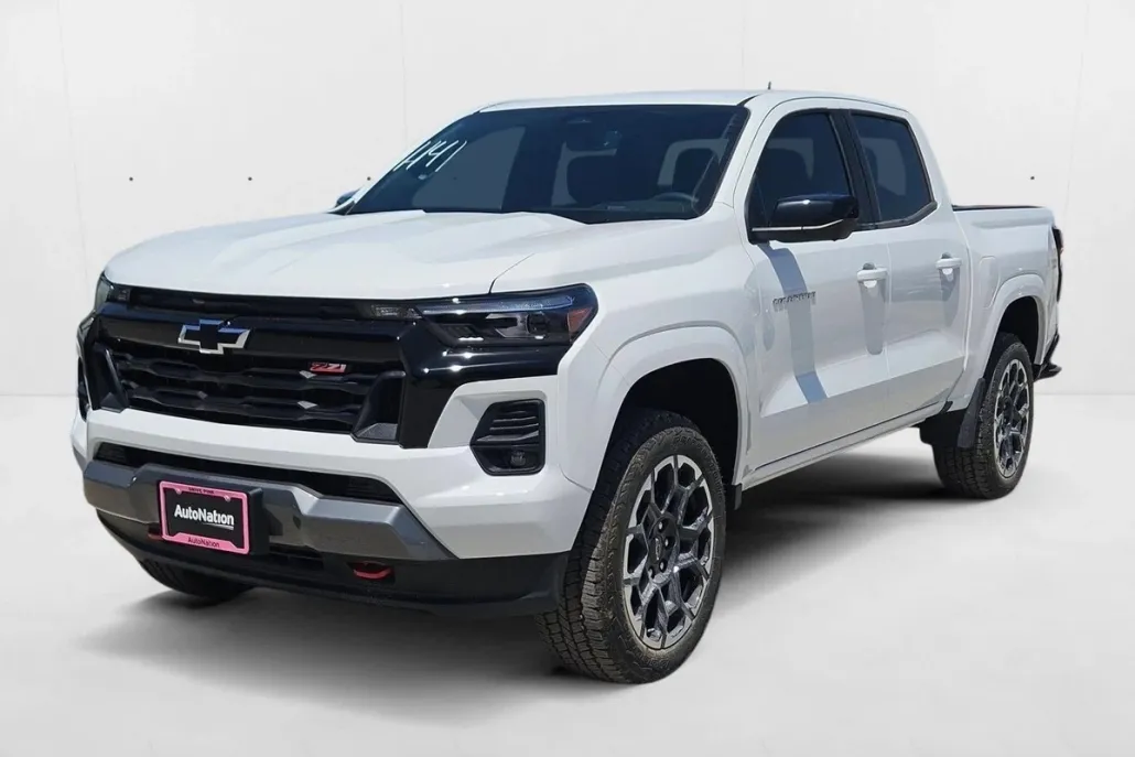 2026 Chevrolet Colorado Z71 photo 1