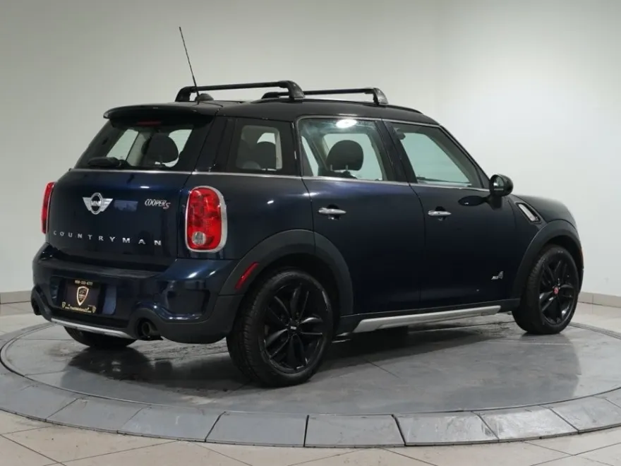 2016 Mini Countryman S ALL4 photo 1