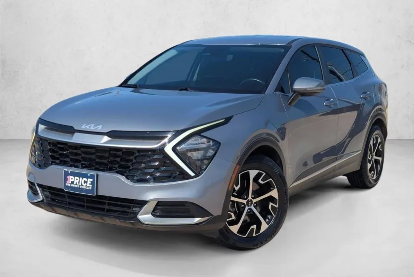 2023 Kia Sportage EX photo 1