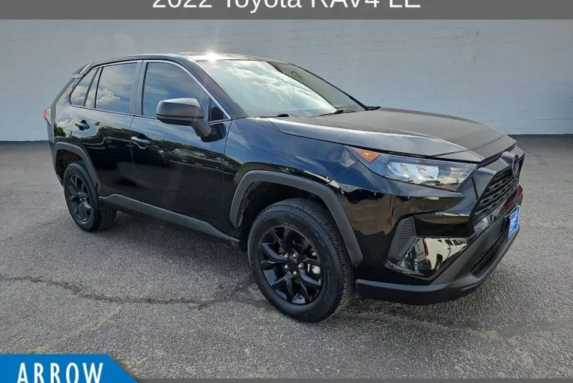2022 Toyota RAV4 LE photo 1