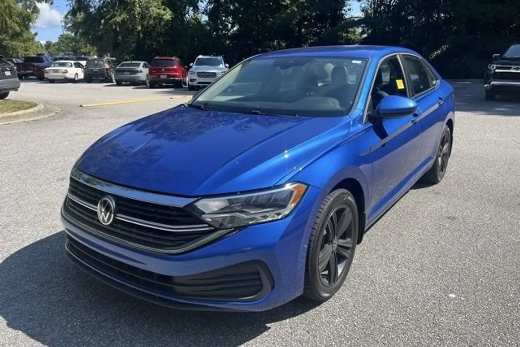 2022 Volkswagen Jetta SE photo 1