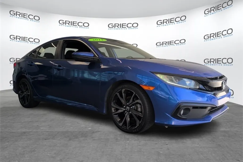 2019 Honda Civic Sport photo 1